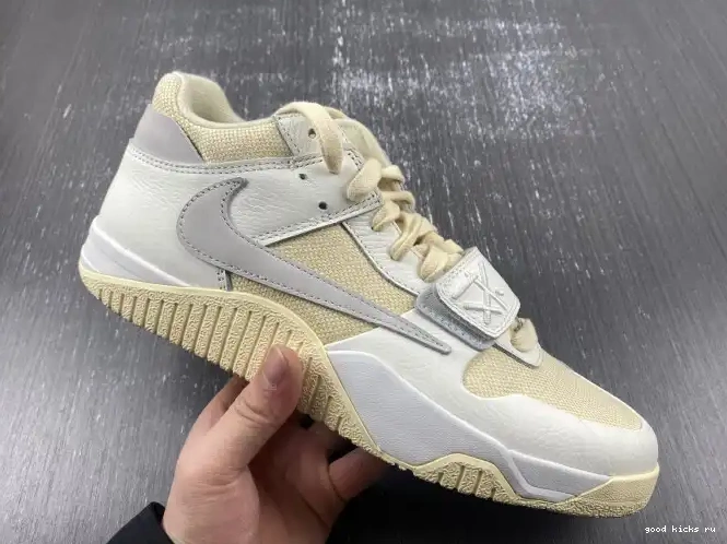 X FZ8117-003 CHECK JORDAN CUT TRAVIS THE SCOTT 0521